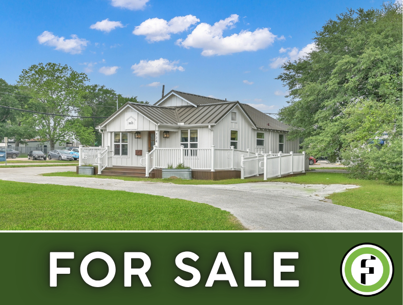 Commercial property for sale in Tomball TX at 724 W Main St presented by Foldetta Commercial